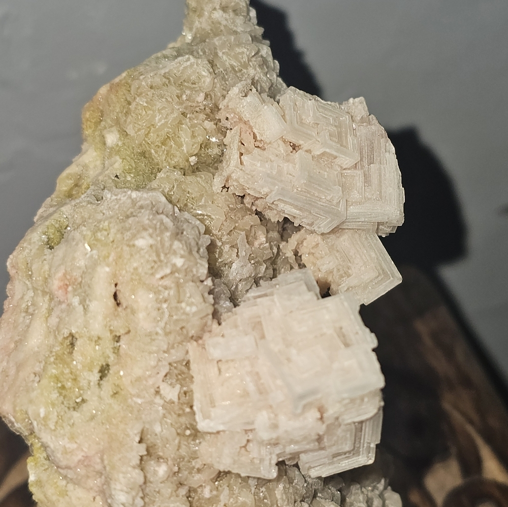 Halite On Trona - Picture 6 of 10